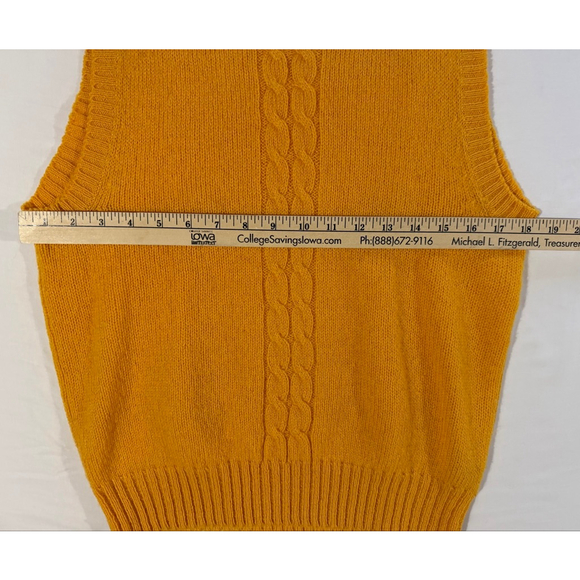 VTG Lady Van Heusen S Yellow Shetland Wool Cable Knit Sweater Vest Academia Gpa - Picture 7 of 7